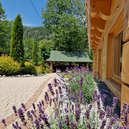 Nocleg ze śniadaniem U Babci 3*