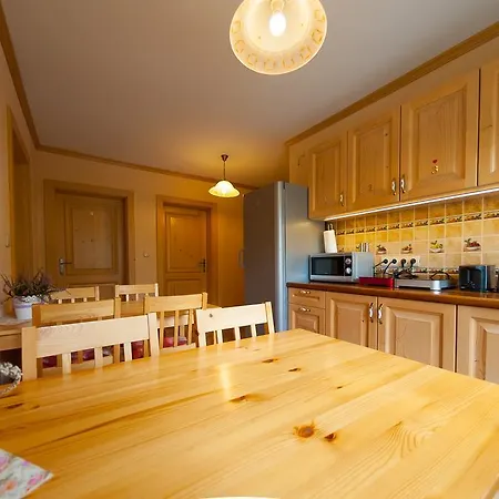 U Babci Nocleg ze śniadaniem 3*