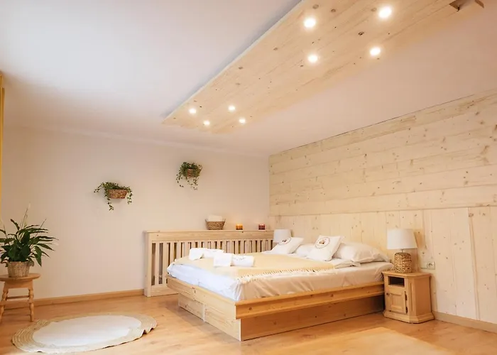 فندق مبيت وإفطار Jak U Babci