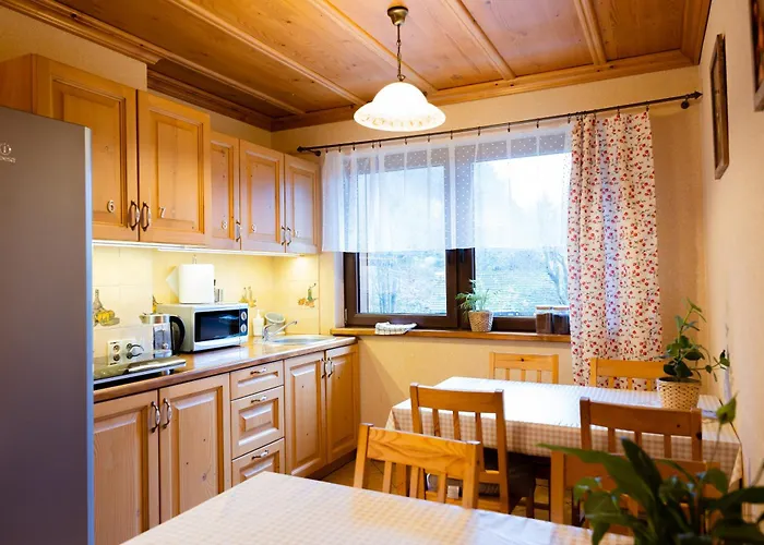 Jak U Babci فيسلا